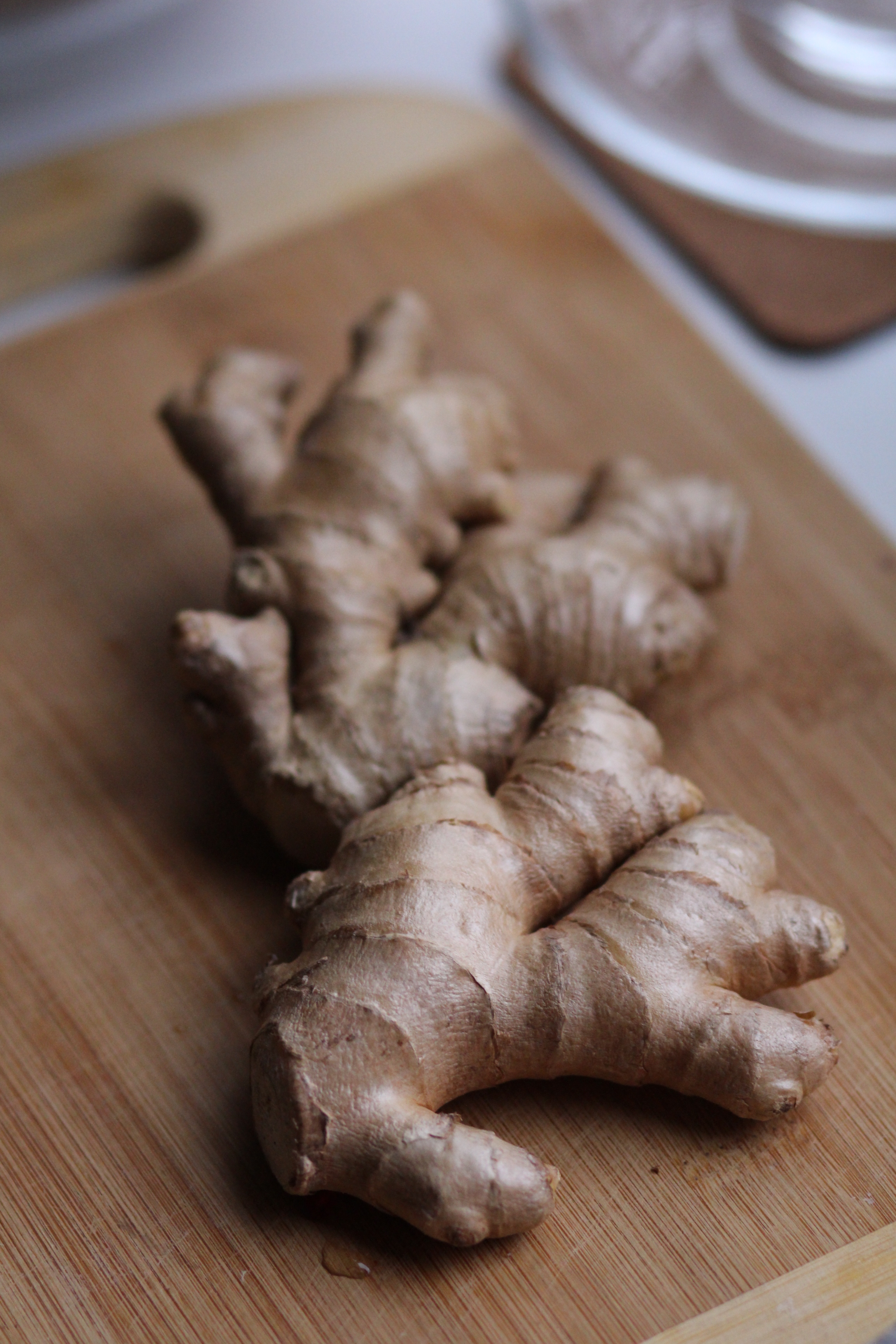 Gingembre frais, racine aux propriétés digestives et anti-inflammatoires.